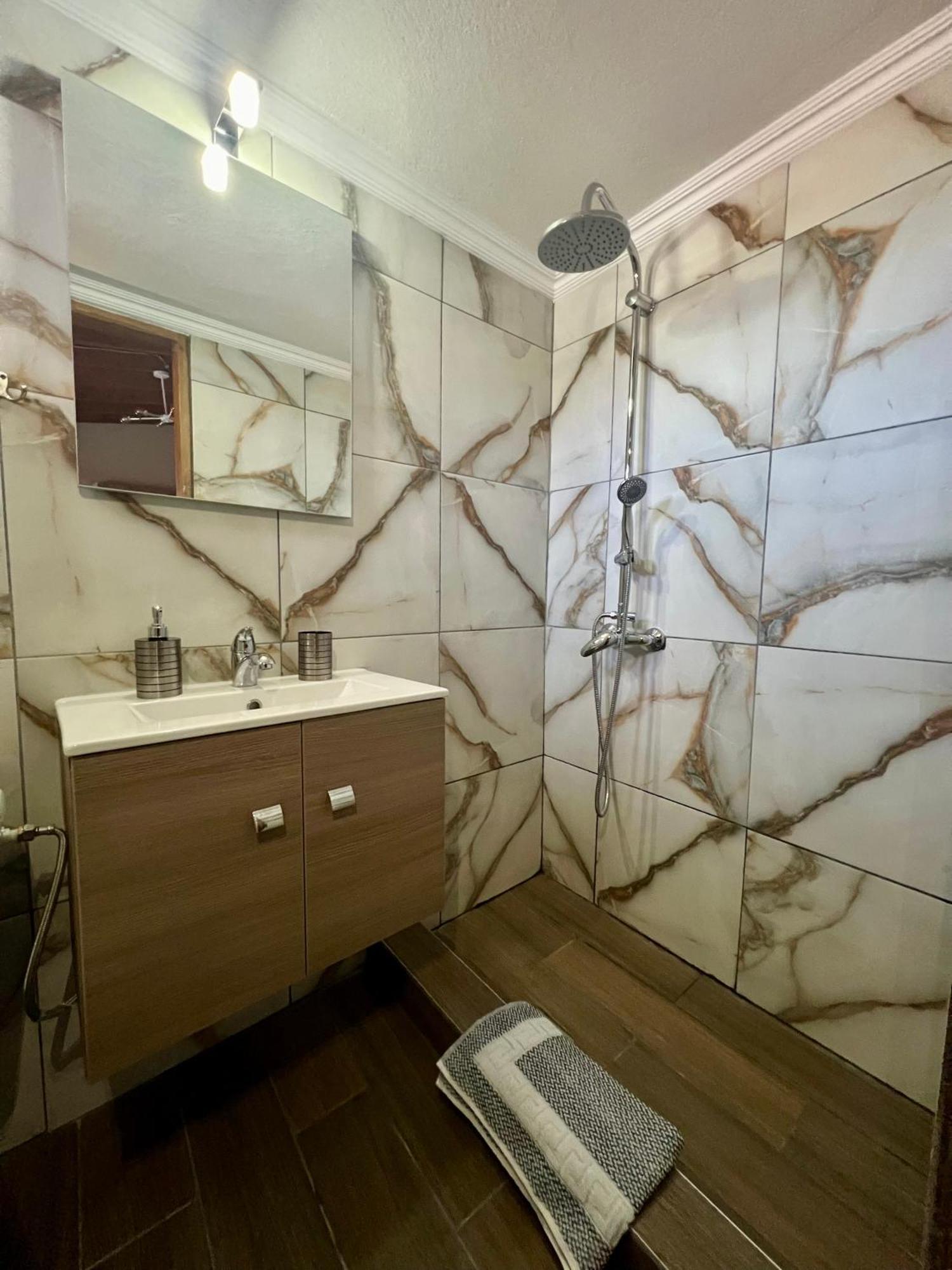 Garden Stay Agios Pavlos  外观 照片